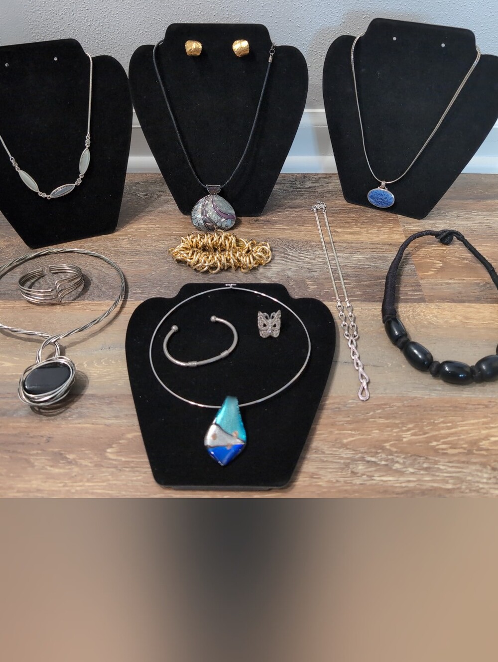 Set of 12 Vintage & Costume Jewelry Necklaces/Earrings/Bracelets/Rings